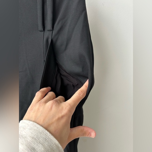 Aritzia Babaton twill wool high waist Rojo Cargo Pant - Picture 7 of 13